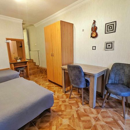 Paata'S Guesthouse Bordžomi Exteriér fotografie